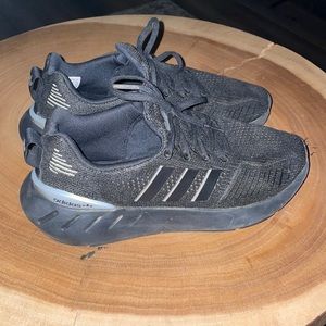 Black Adidas,Size 7 Juniors,Used once